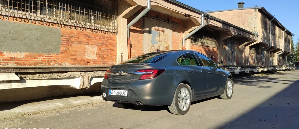 Opel Insignia cena 58000 przebieg: 117600, rok produkcji 2015 z Białystok małe 596